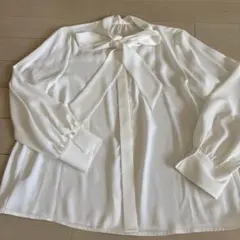リボン付きホワイト長袖ブラウス 40/L