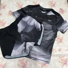 割引中‼️Reebok Tシャツ ショートパンツの上下セット リーボック