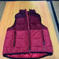 GAP KIDS 赤紫 ダウンベスト S