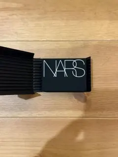 NARS ライトリフレクティングセッティングパウダー プレストNミニサイズ 3gのサムネイル
