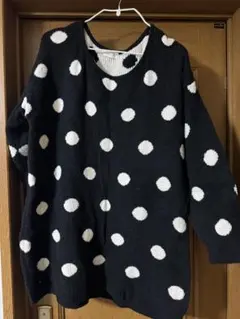 hyphen world gallery ドット柄ニット