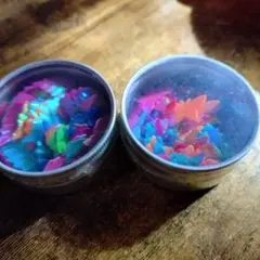 カラフルな葉っぱと蝶々のデコレーションパーツ2個セット