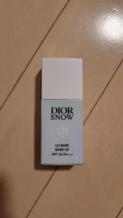 Dior　ディオール スノー UV ベース ブルー 39g