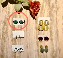 グリーン ツートンカラー ラウンドピアス