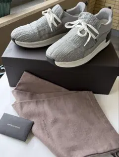 Bottega Veneta スニーカー グレー　サイズ40のサムネイル
