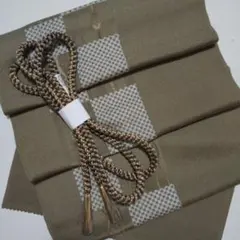 和装小物 落ちついたグレーがかっている淡い焦げ茶に水色柄入り帯揚げ帯締めセット