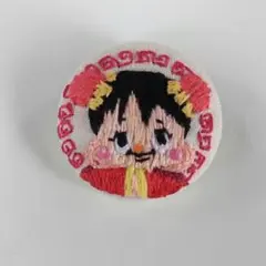 中国！女の子くるみボタン刺繍ブローチ