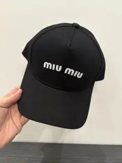 実物写真miu miu ベースボールキャップ 黒