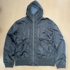 ナイロンパーカーブルゾン