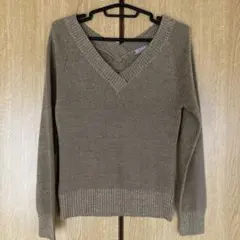 長袖ニット　Ｖネック　Mサイズ