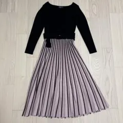 美品♡ジャスグリッティー　長袖ニットプリーツワンピース　ブラック✖️ピンク