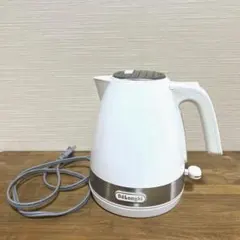 デロンギ　電気湯沸かしケトル　ポット　ワンタッチ　ホワイトのサムネイル
