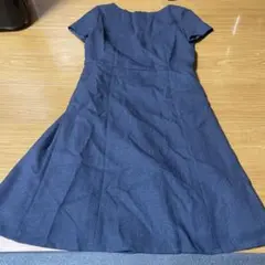 ナチュラルビューティーベーシック ひざ下ワンピース　ブラック近いグレー