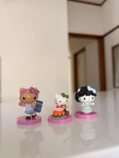 ハローキティ チョコエッグ 3体セット