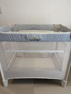 ココネルエアーab アップリカ ベビーベッド 折りたたみ式のサムネイル