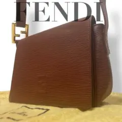【良品】フェンディ　エピ　ショルダーバッグ　ブラウン　FFロゴ金具　斜め掛け