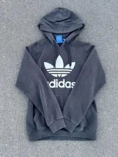 adidas パーカーのサムネイル