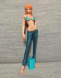 【匿名配送】 ワンピース グランディスタ ナミ フィギュアのサムネイル