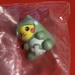 ポケモンセンター　エルフーンポンチョピカチュウ　フィギュア