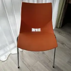イタリア製　シンプルモダン KOSKA コスカチェア　SHELL