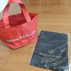 DEAN & DELUCA 紙製バッグとMaison de FLEUR 黒巾着