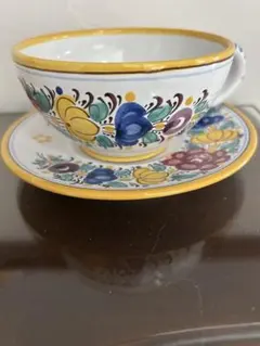 手描き花模様 カップとソーサーセット