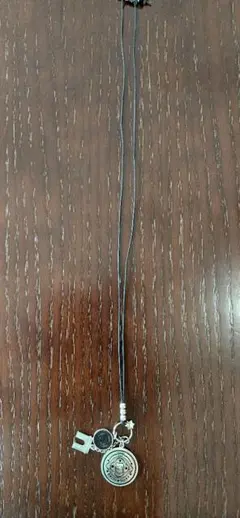 クリオブルー ネックレスのサムネイル