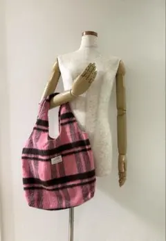 Item thumbnail for item 520027bf-86fd-405d-862e-5c7149eb7bb7