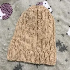 ベージュリブ編みニットビーニー帽子