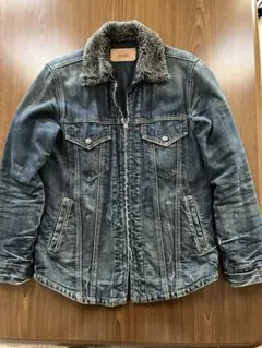 メンズリーバイスデニムジャケットサイズ