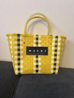 MARNI MARKET マルニ カゴバック ホワイトxネイビーxレッド - メルカリ
