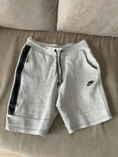 NIKE Tech ナイキ　テック　フリース　ショーツ　ショートパンツ　赤タグ