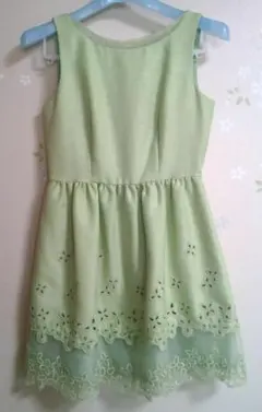 【美品】Rirandture　イエローグリーン花柄刺繍ウエスト切り替えワンピース