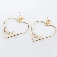 【新品未使用】ハート ピアス ゴールド 大ぶり 両耳 レディース