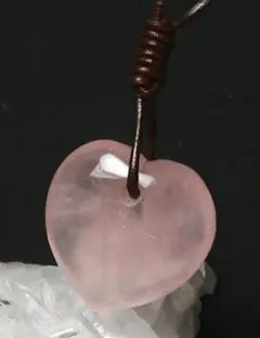 【ペンダントトップ】ローズクォーツ(紅水晶) ハート型(大)