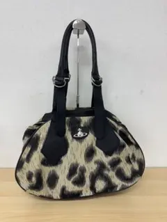 美品✨Vivienne Westwood レオパード ボストンバッグ モノトーン 美品✨Vivienne Westwood レオパード ボストンバッグ モノトーン