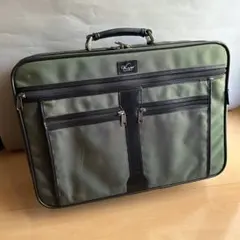 Item thumbnail for item c6f4069a-eda9-4d17-8cfc-f7d7d3ae5055