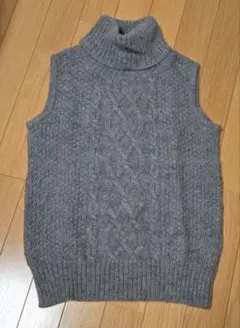 【Face campana】 ウール100%　グレー タートルネック ベスト　M