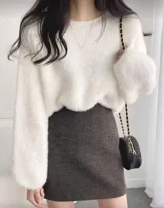 ショート丈ニットトップス