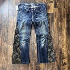 Levi Strauss & Co. ペイズリー柄 フレアデニム 古着 リメイクのサムネイル