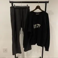 essentials スウェット　セットアップ 1977