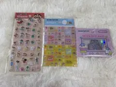 セリア　クレヨンしんちゃん　ステッカー　タイルシール　フレークシール