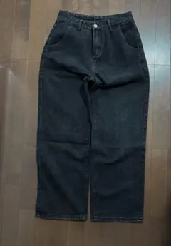 ブラック ワイドレッグデニムパンツ