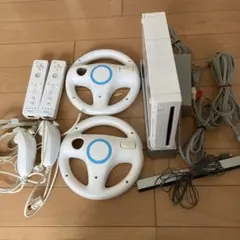 Wii本体、ソフト、ハンドル、ヌンチャク★まとめ売り