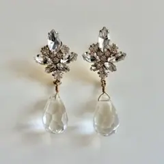 【MAY GLOBE】ティアドロップビジューピアス 花嫁 結婚式 お呼ばれ