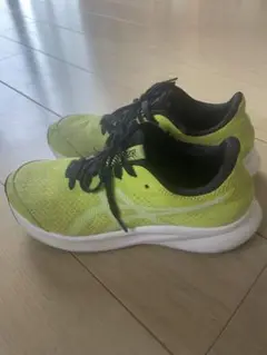 アシックス　スニーカー　23.5