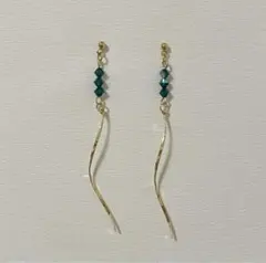 #86ハンドメイド♡スワロフスキービーズのイヤリングorピアス