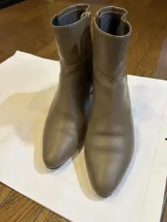 Item thumbnail for item 1d0acf5a-2d86-442d-b7b1-bebca591f7f7