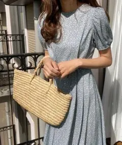 小花柄ロングワンピース