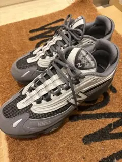 New Balance 1000 グレー スニーカー